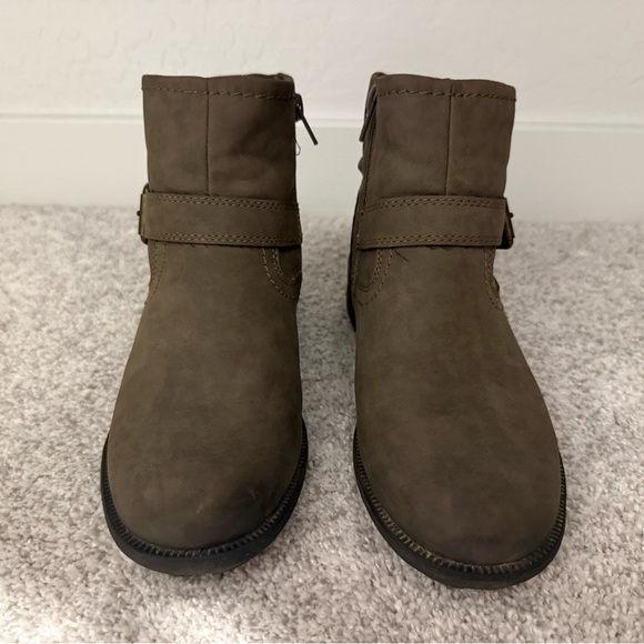 Earth Spirit Olive Taupe Ankle Boots with Buckle and Zipper - Picture 3 of 7